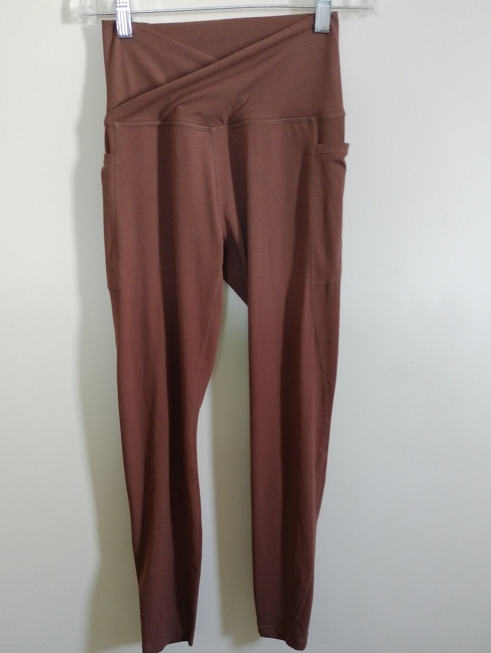 High-Waist Pocket Leggings — Brown